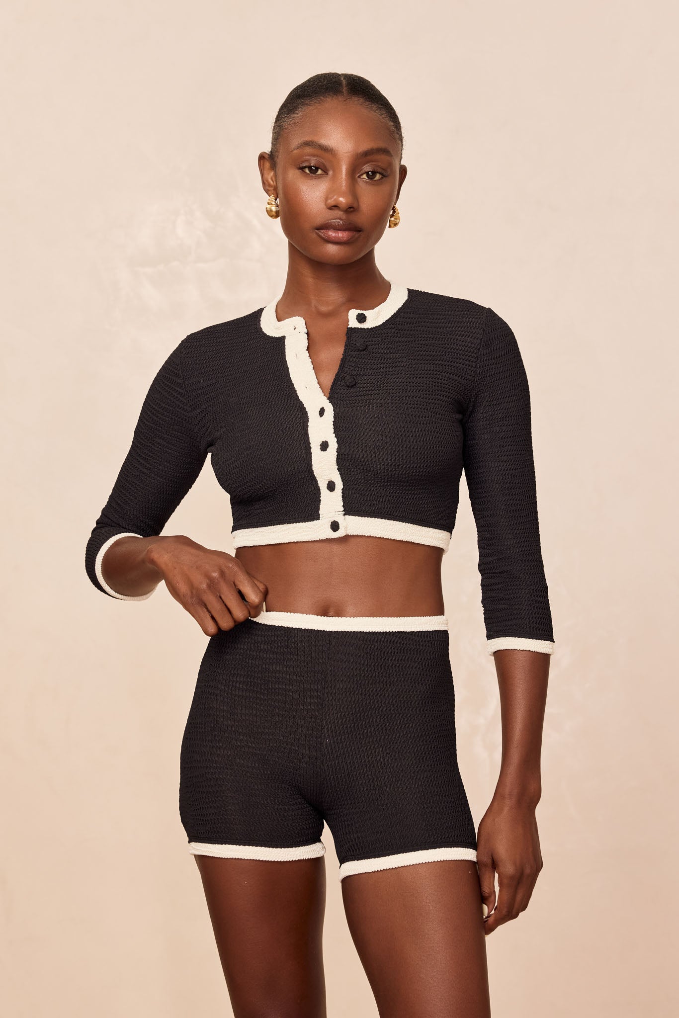 Santa Cruz Short - Black/Ivory Crinkle - Image 4