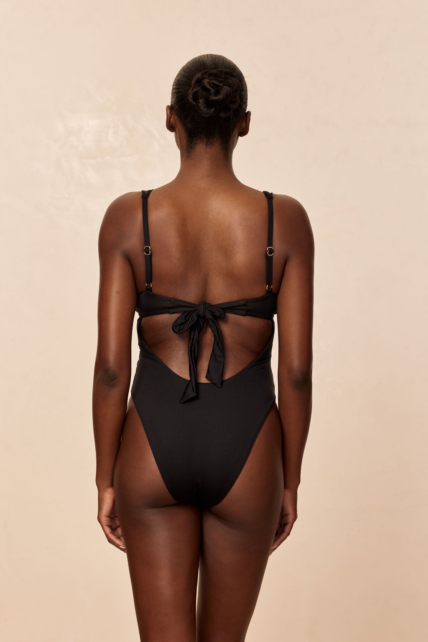 Milos One Piece - Black - Image 3