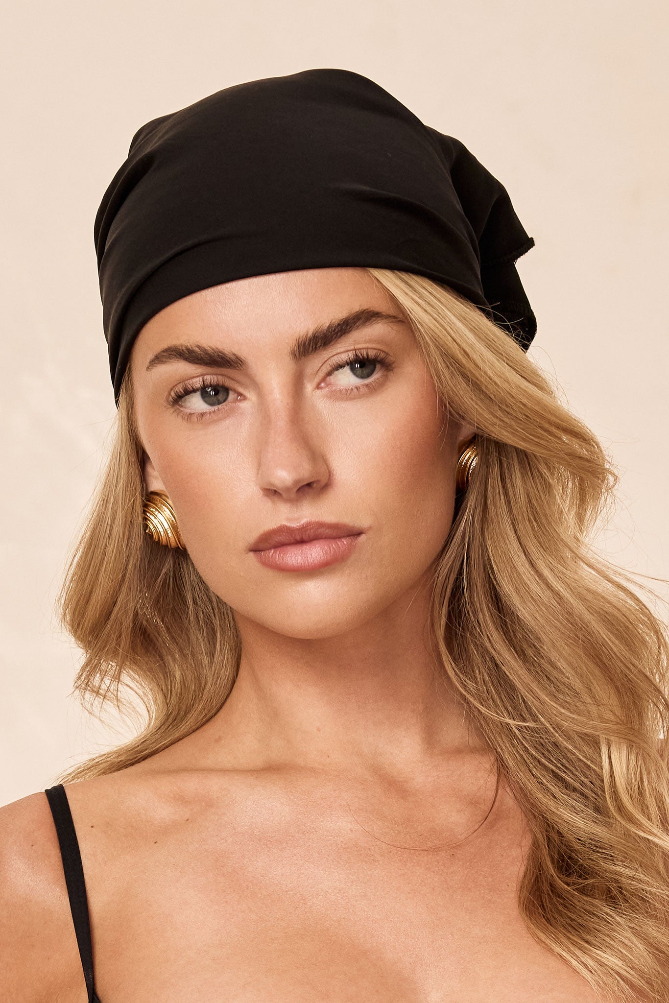 Monday Headscarf - Black - Image 2