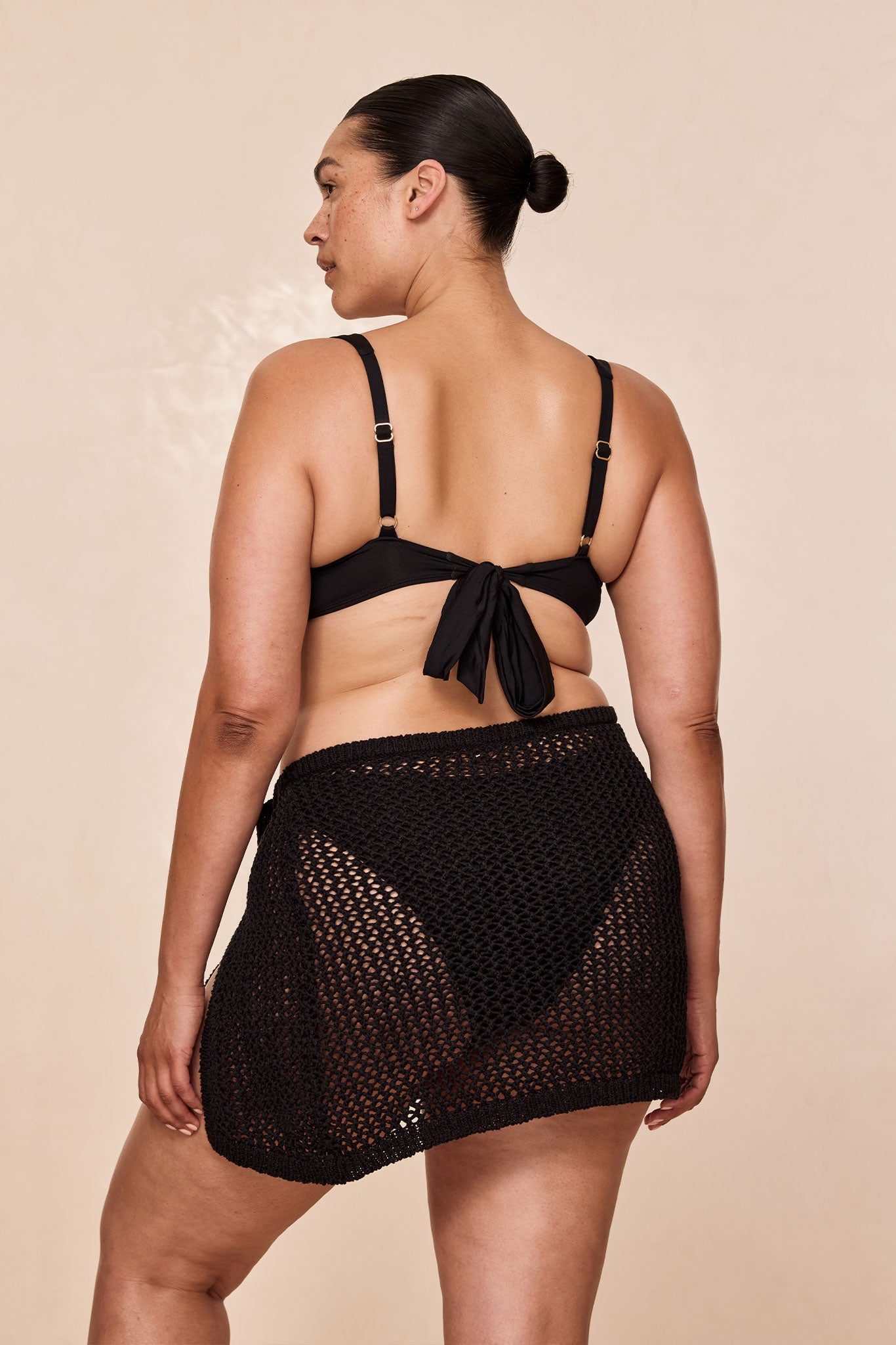 Santa Marta Sarong - Black Petit Crochet - Image 3